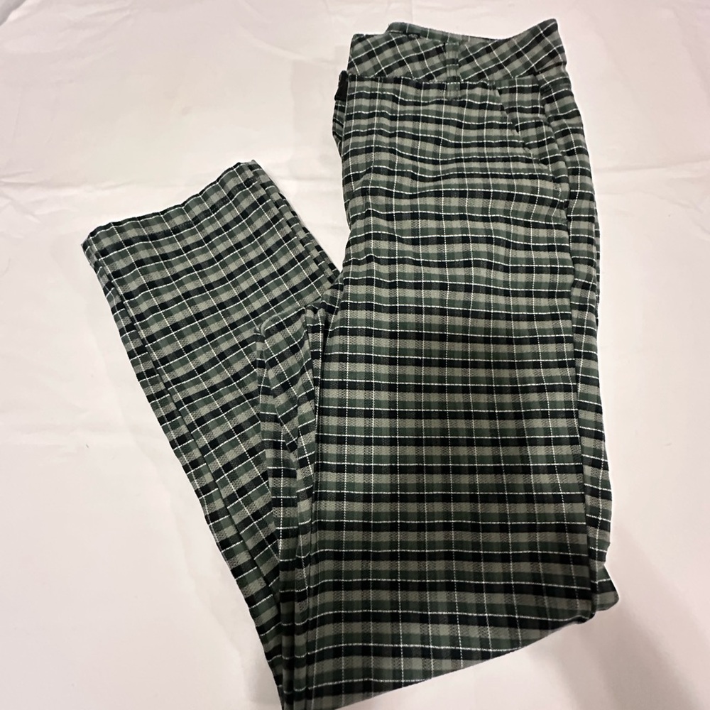 Volcom Green Chino Pants with Slim Fit